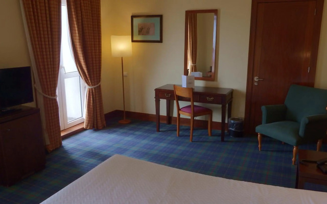 Golden Tulip Caramulo