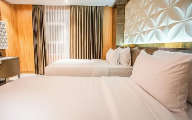 Avery De’Grand City Hotel Bandung