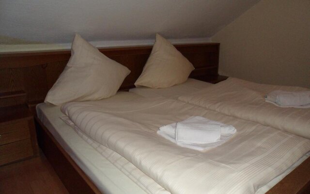 Hotel Taverne Inos