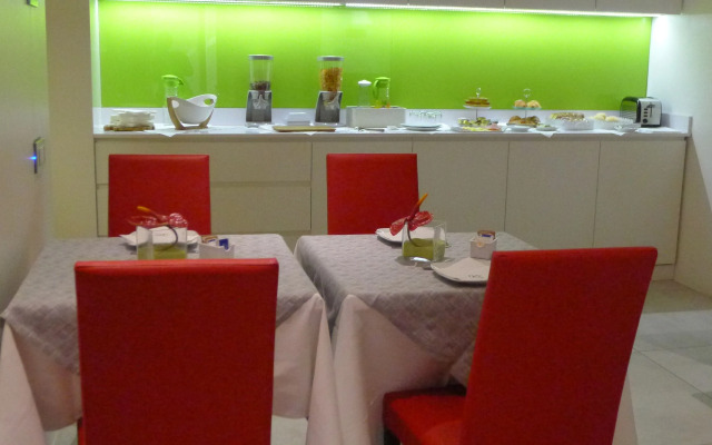 Motel K Suite A Tema & Wellness