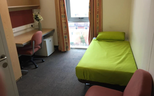 Davies Court - Hostel