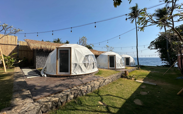 Glamping @ Pebbles & Fins by ZUZU