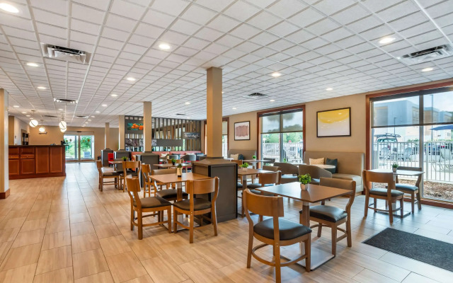 Comfort Inn & Suites Crestview