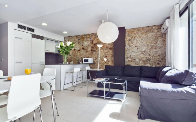 Inside Barcelona Apartments Sants