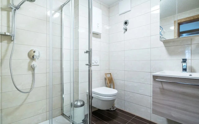 Luxurious Chalet in Zell am See Near Ski Area