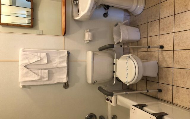 LAX Suites