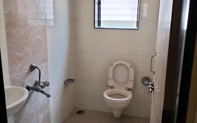 Hotel Sachin - 50 Meters From Temple