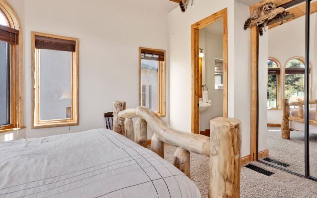 Wolf Creek Castle #2202