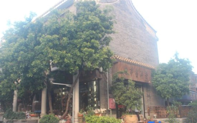 Jinkaige Apartment (Foshan Shiwan Subway Station Nanfeng Ancient Stove)