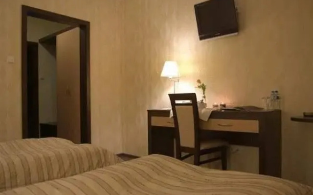 Hotel Cztery Pory Roku