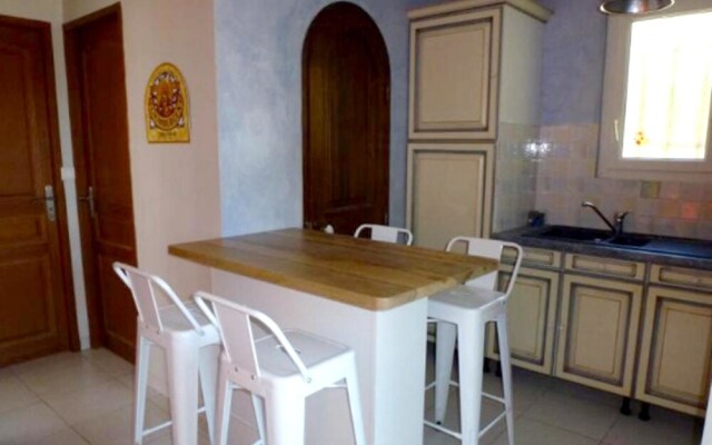 Property With one Bedroom in Saint-hippolyte-le-graveyron, With Wonder