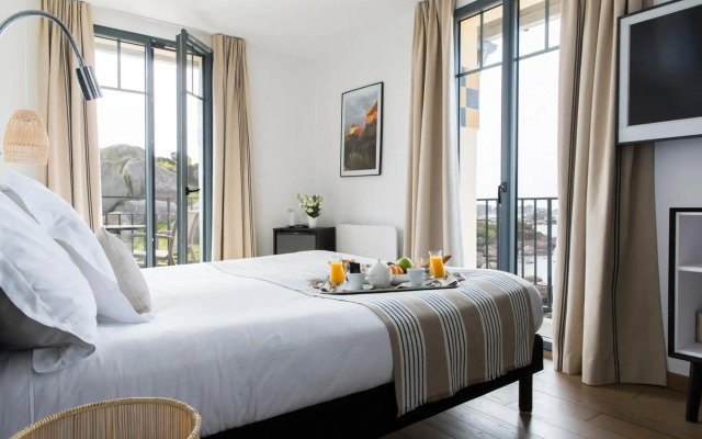 Le Castel Beau Site