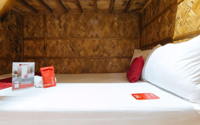 RedDoorz Premium @ Trece Indang Road