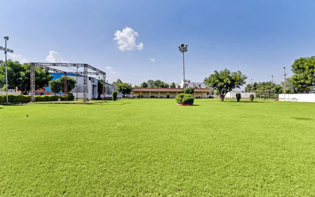 Collection O 83225 Hotel Shri Ganesh