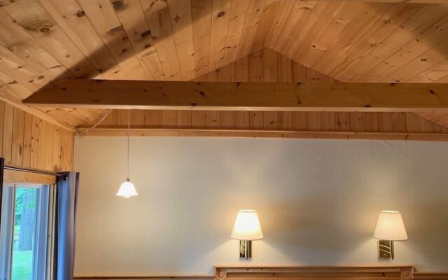 Wiscasset Woods Lodge
