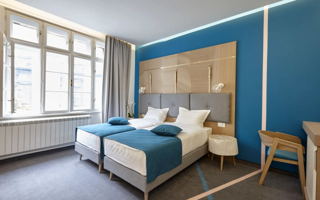 City Nest Modern & Cozy Suites