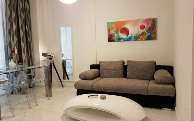 Laura Aristotelous Square Apartment