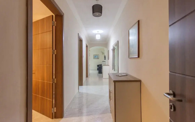 Merill Pool and Sea Charming Apart 5