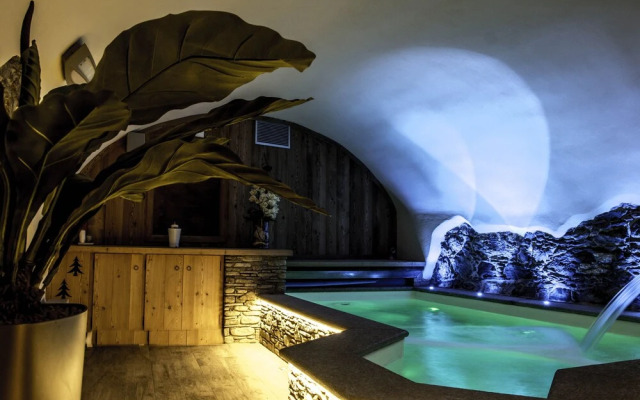 Le Petit Fenestrelle