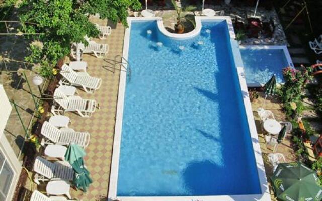 Hotel Rai