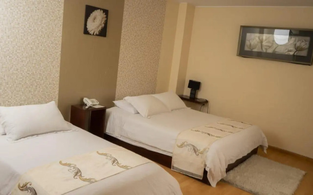 Hotel Ficoa  Real Suites
