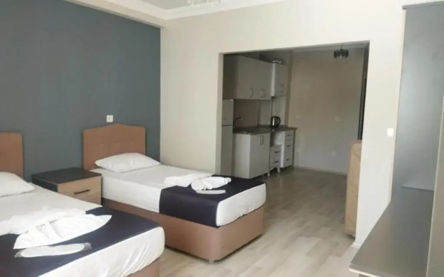 The Queens Suite Hotel