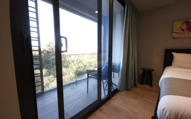 Studio 8 Residences - Adults Only