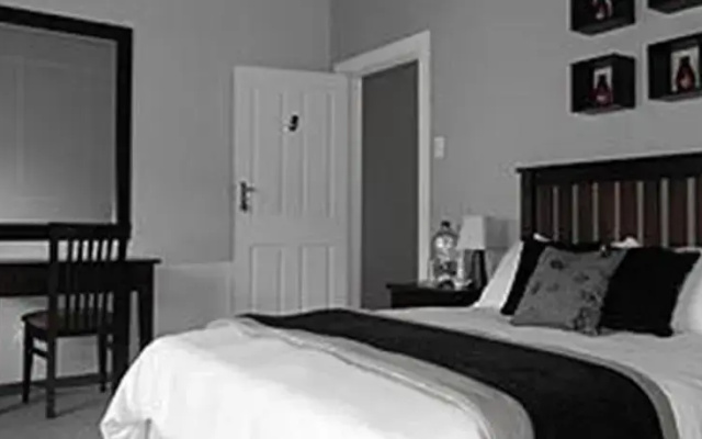 Ninety9 On Villiers Guest House