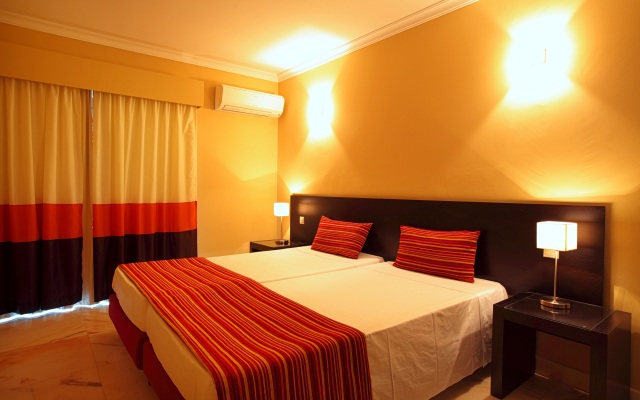 Topazio Vibe Beach Hotel & Apartments - Adults Friendly