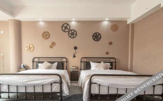 Tiandong Baiman Boutique Theme Hotel