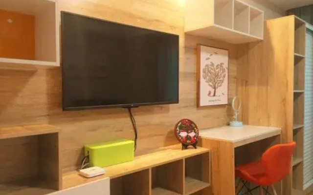Blueberry apartment chain (Lushangzhongxin store)
