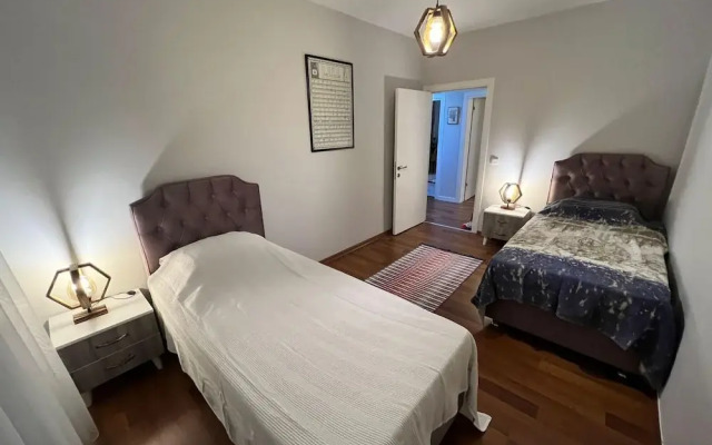 Apartment With Balcony in Seferihisar