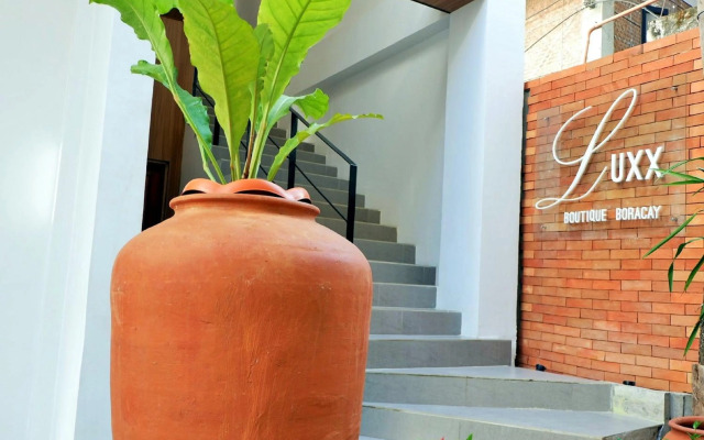 Luxx Boutique Boracay