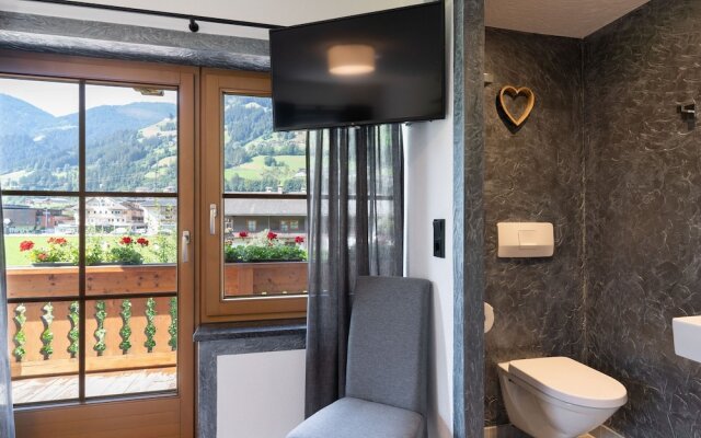 Welcoming Apartment in Ramsau im Zillertal near Ski Area
