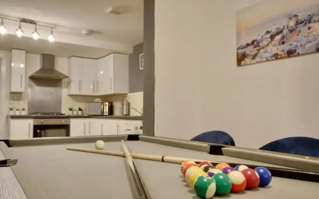 Southsea Apartment-Parking-Pool-Hot tub