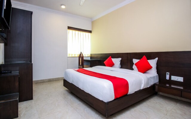 OYO 18849 Hotel Raj Shikhar