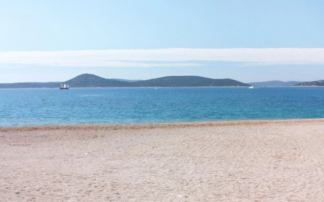 Sand - With Parking - A1