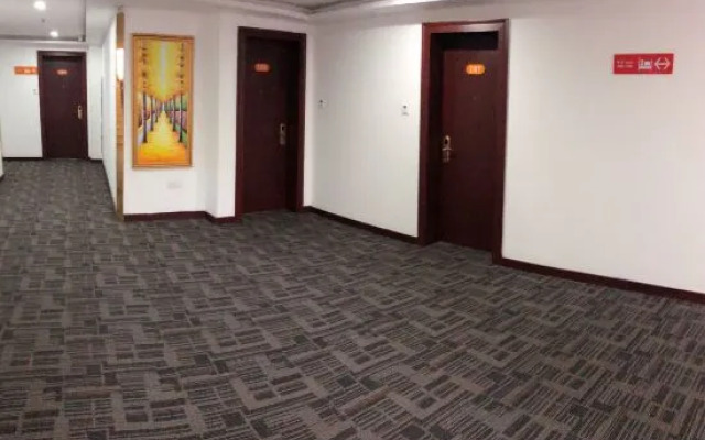 Pod Inn Hotel (Shanghai Chongming Renmin Road Bayi Pedestrian Street)