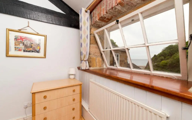 YHA Boggle Hole - Hostel