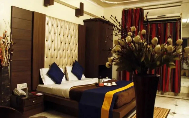 OYO Room Paharganj DB Gupta Road 2