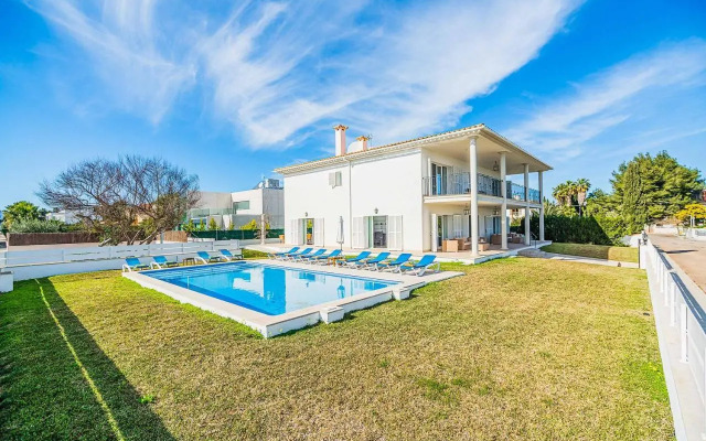Villa Quiros II