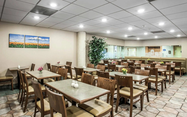 Quality Inn & Suites Hotel Seattle Center