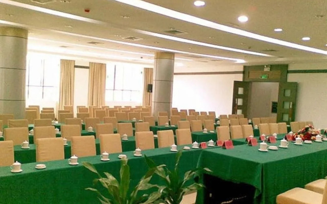 Danxia Hot Spring Holiday Resort