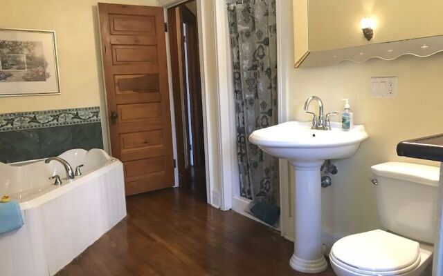 A Moment in Time Bed & Breakfast