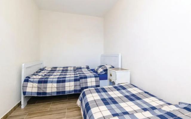 Beautiful Home in Potomje With Wifi and 1 Bedrooms