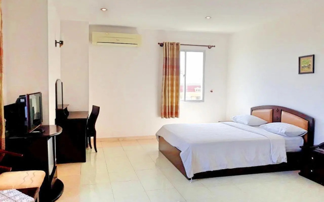 Long Beach Hotel Tuy Hoa – Guest Rooms – Tuy Hoa
