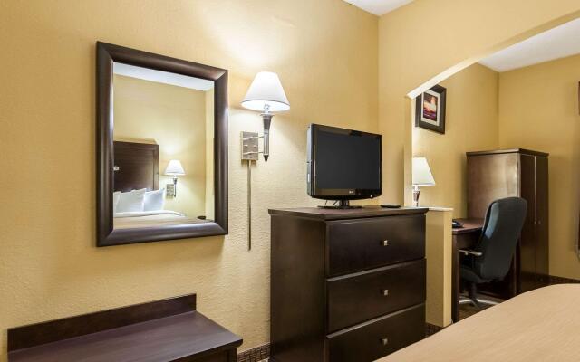 Quality Inn & Suites Lafayette