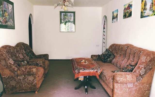 Aregak B&B and Tours