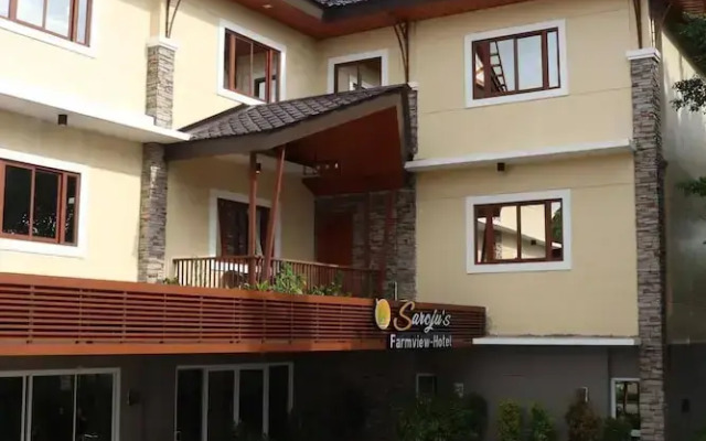 Sarojus Farmview Hotel