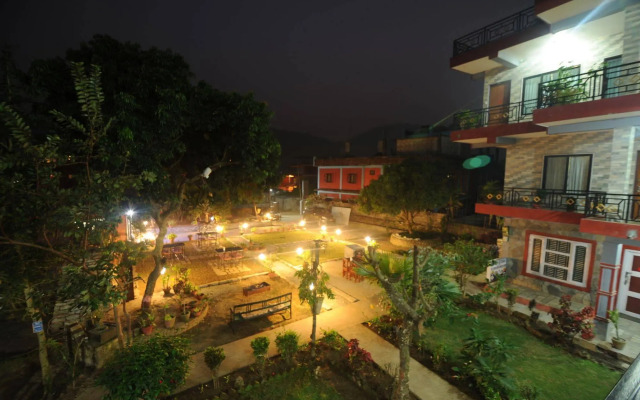 OYO 157 Hotel Sun Route